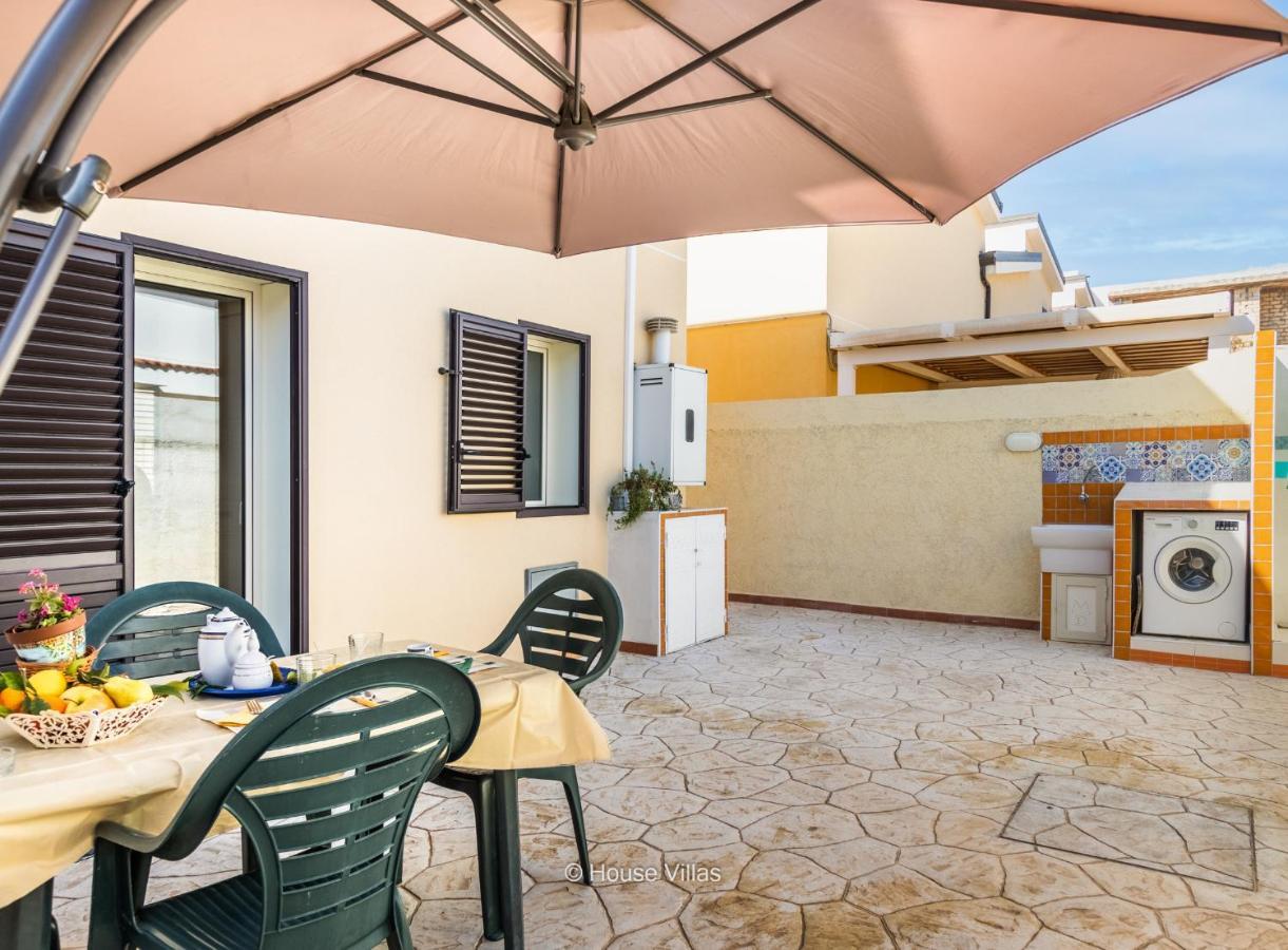 Villa Queen Dany Lido di Noto Екстериор снимка